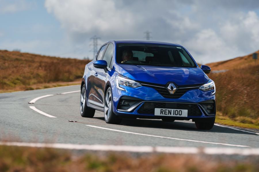 Renault Clio R.S. Line 2019 года  (UK) (фото 21 из 40)